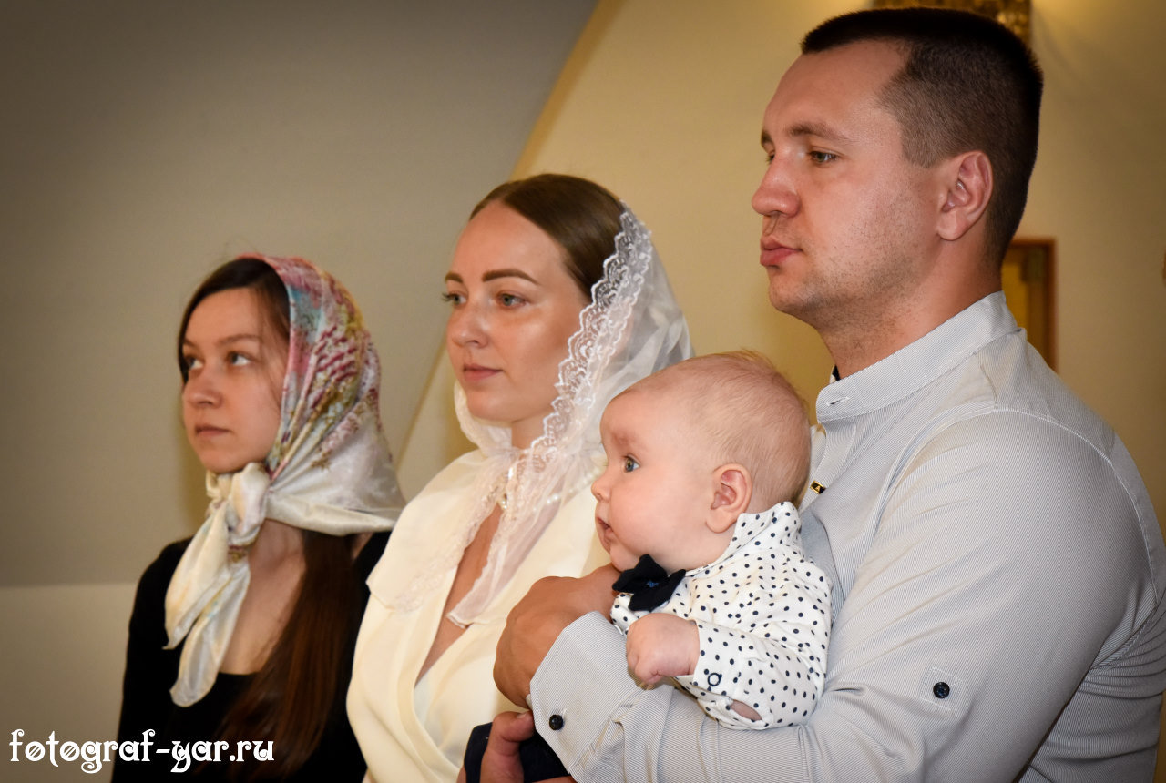 фотосъемка Крещения ребенка, Крещение ребенка в Ростове, Крестины в Ростове Великом
